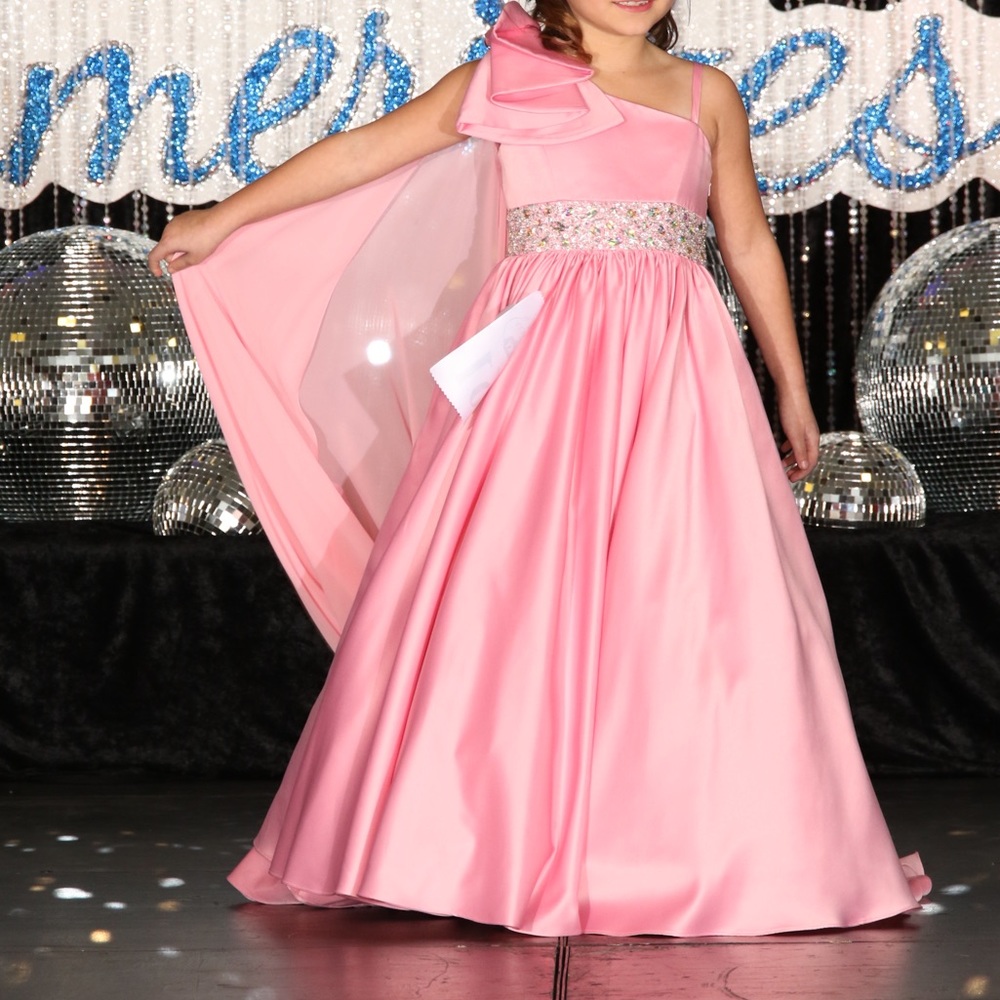 Pageant dress